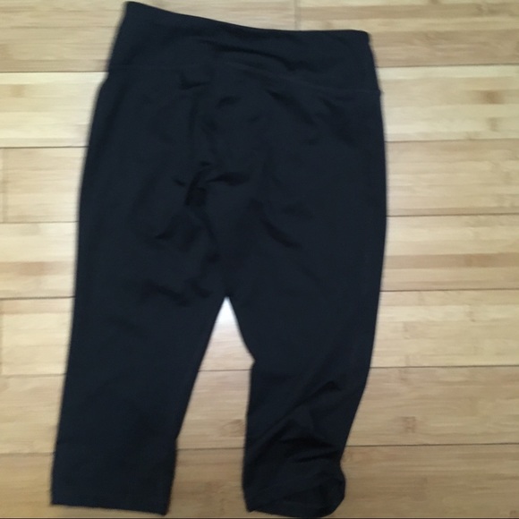 Z by Zella Capris - Picture 3 of 3